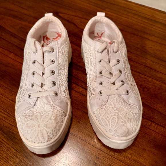 Roxy platform sneakers - Stylish and super comfy - Picture 3 of 5